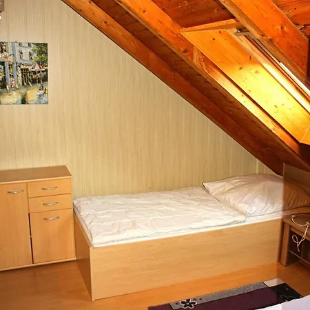 Seifert's Windrose 3 In Apartment *